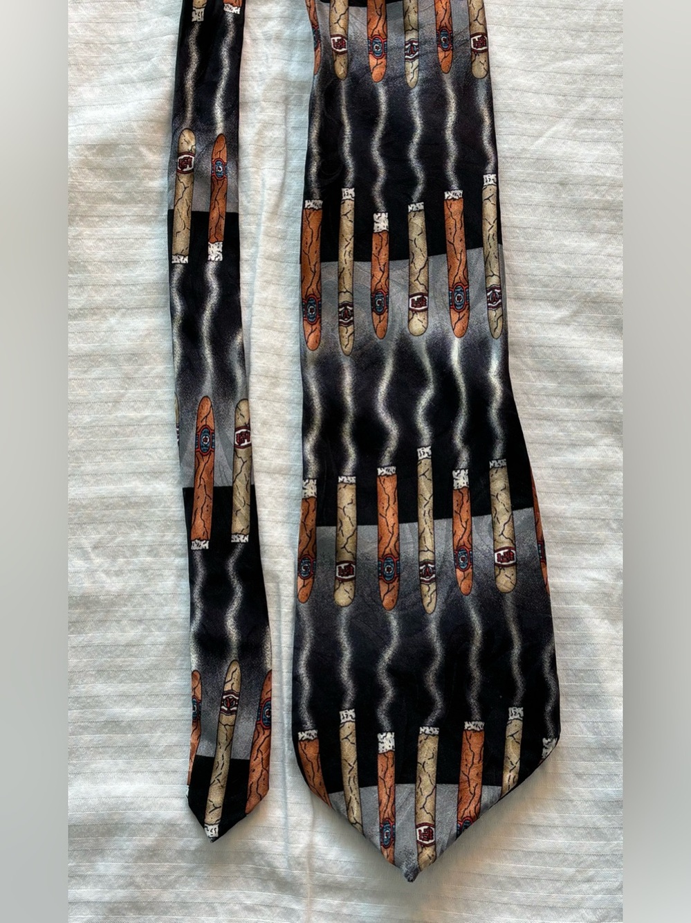 CIGAR LOVERS Novel-Ties by Roffe Multicolor 100% Silk Necktie